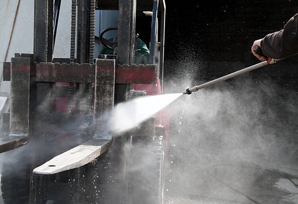 Post-Construction Pressure Washing in Calwa, CA